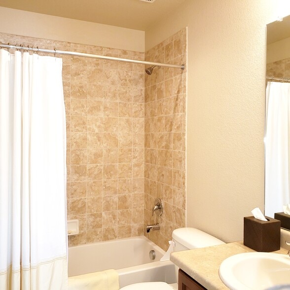 2nd Bathroom - 10314 Bellwether Ln