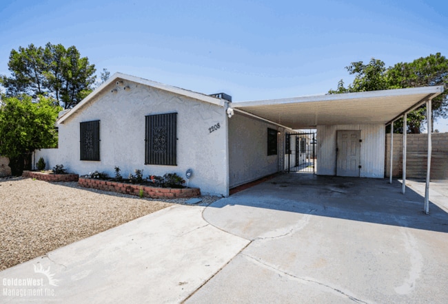 Primary Photo - Beautiful 4Bdm 2Ba Single-Story Home Near ...