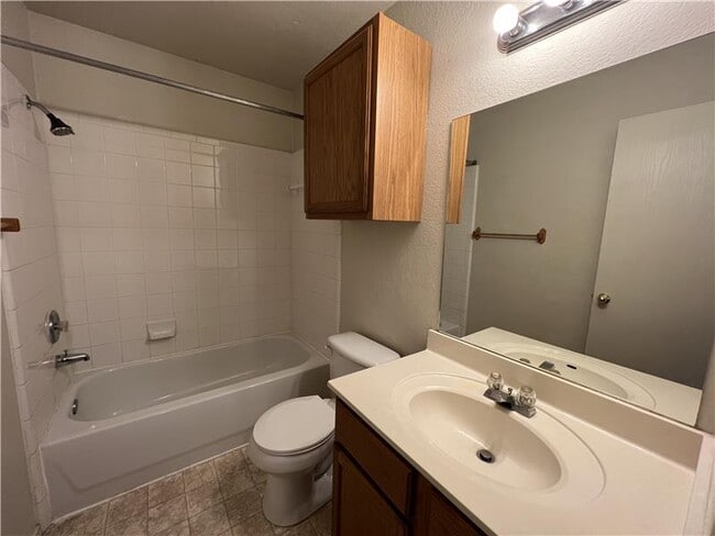 Building Photo - 1612 Inca Dr