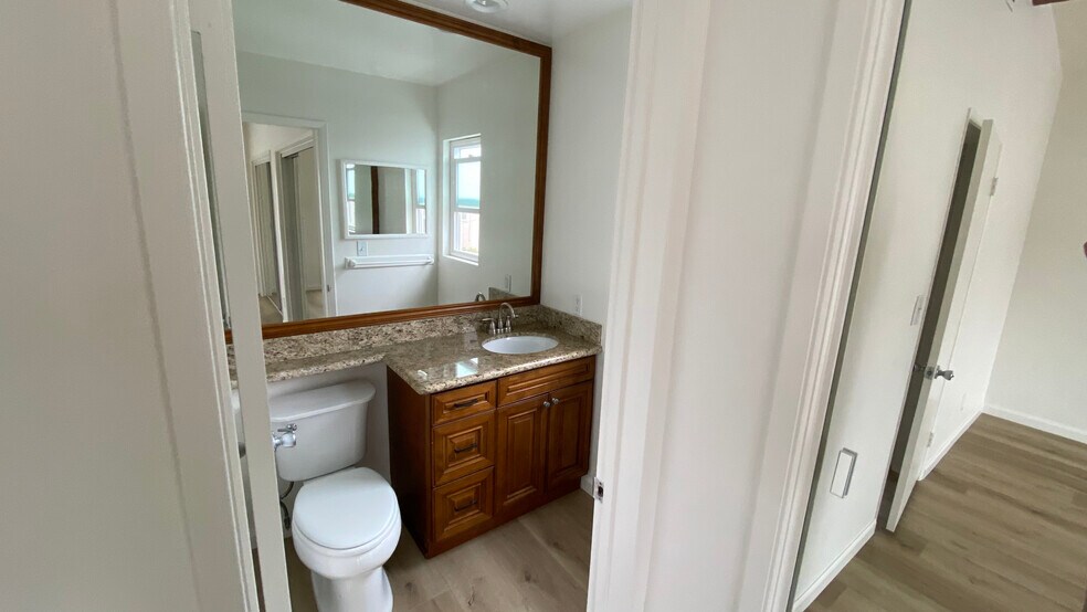 Half bath in 2nd bedroom - 410 28th St