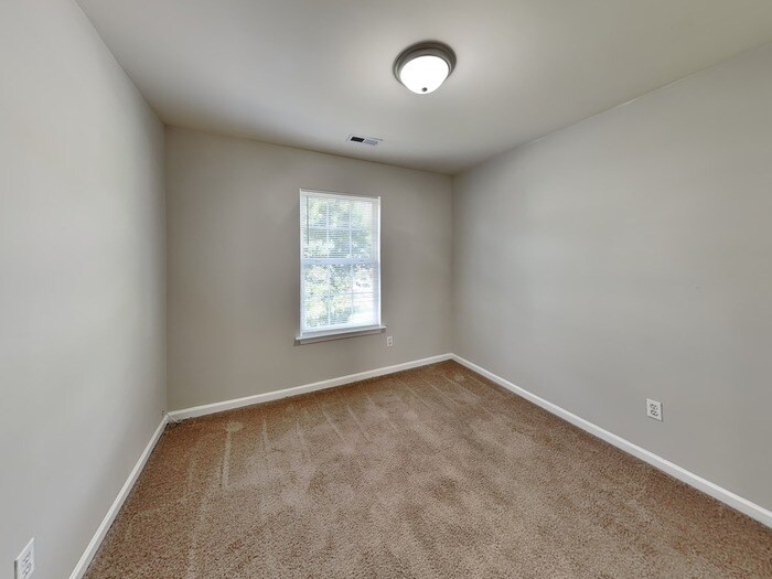 Building Photo - 1003 Valley Ridge Rd