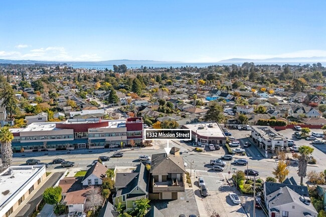 Building Photo - 1332-1332 Mission St