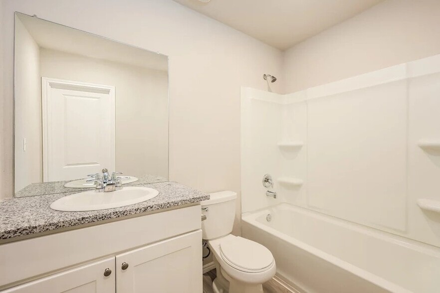 Building Photo - 14628 Calaveras Creek