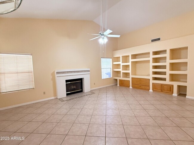 Building Photo - 694 N Longmore St
