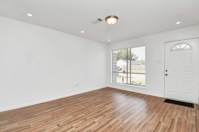 Building Photo - 4147 Brookston St