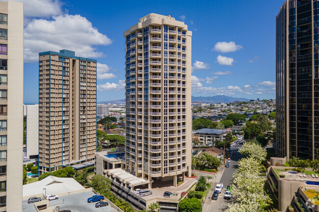 Primary Photo - Nuuanu Parkside