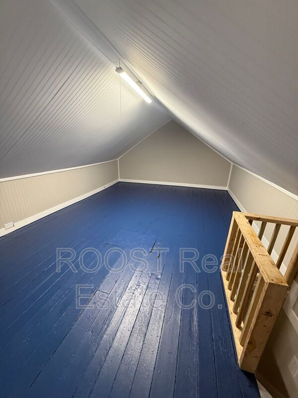 Building Photo - 202 W Ward St