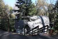 Building Photo - Charming 3-Bed, 2-Bath Home in Peaceful Tw...