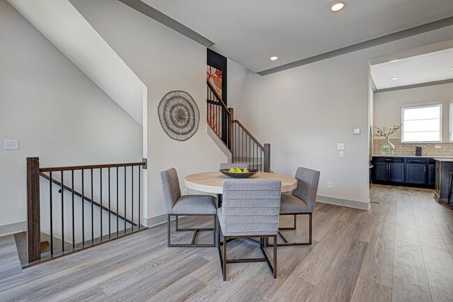 Building Photo - 208 Midland Trace Trail