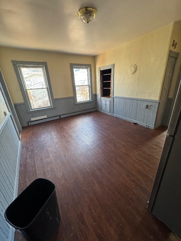 Building Photo - 21 Branch St