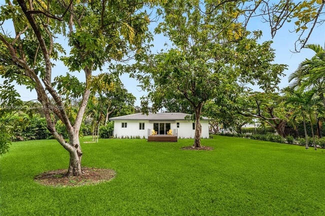 Building Photo - 810 NW 7th St