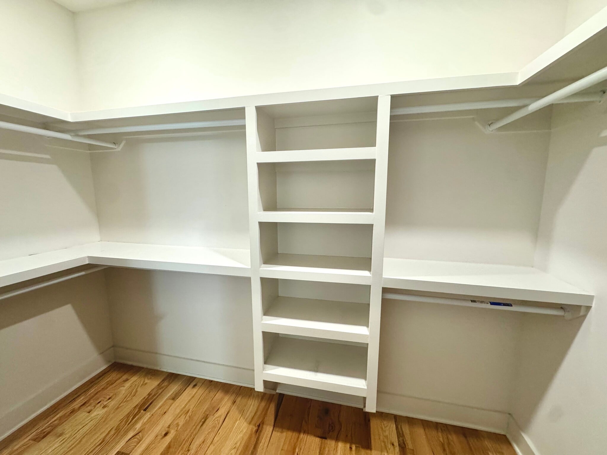 Building Photo - 411 McAdoo Ave