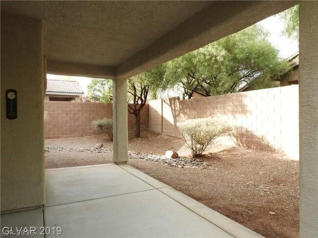 Building Photo - 11440 Parkersburg Ave