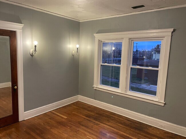 Bedroom 3 - 100 Chandler St