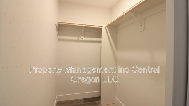 Building Photo - 61379 Brosterhous Road