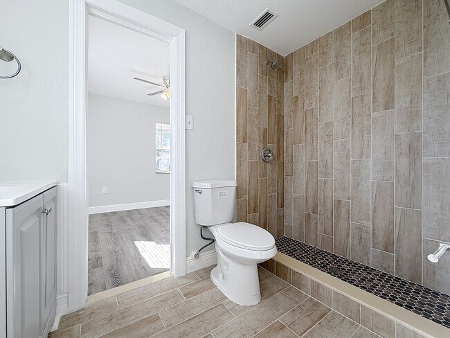 Building Photo - Magnolia