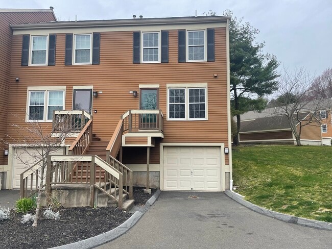 Building Photo - 173 Foxbridge Village Rd