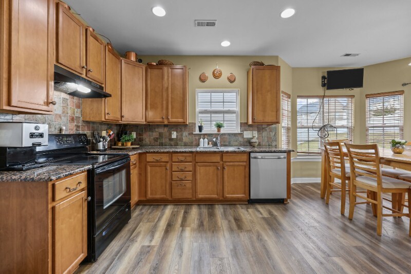 Building Photo - 2888 Watercrest Dr NW