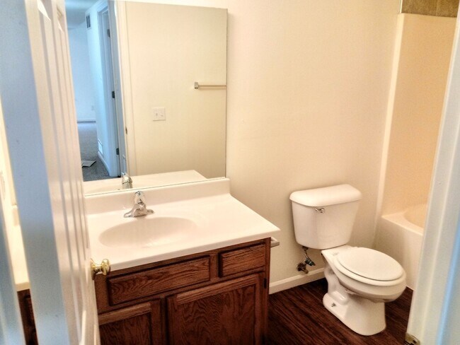 Building Photo - 3501-3503-3503 La Mesa Dr