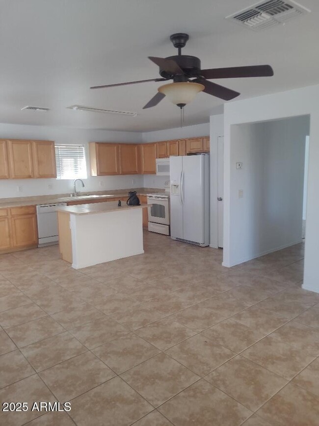 Building Photo - 17549 W Boca Raton Rd