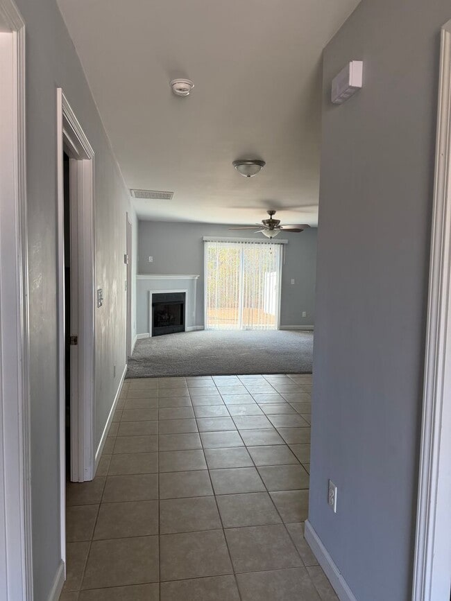 Building Photo - 2 BR 2 BA in Holly Ridge