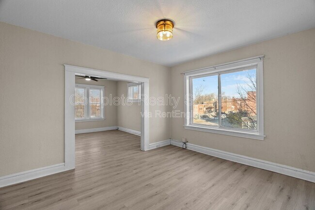 Building Photo - 4102 California Ave