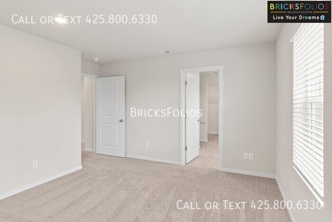 Building Photo - 1265 SW Pendleton Way