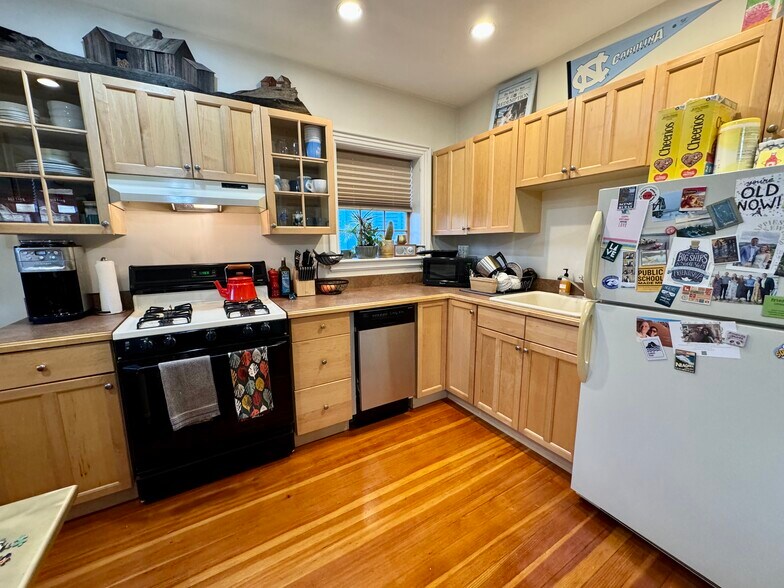 Building Photo - 24 Grovenor Rd