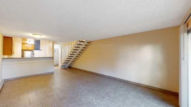 Building Photo - 883 Broadway