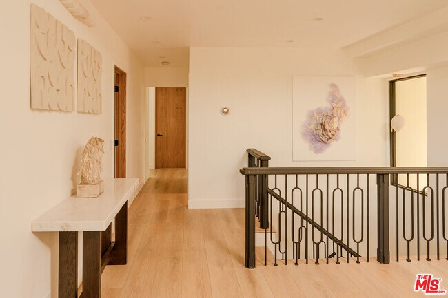 Building Photo - 7802 Torreyson Dr