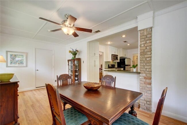 Building Photo - 7611 Tisdale Dr