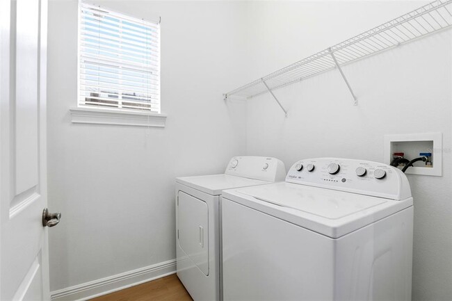 Building Photo - 1384 Lake Baldwin Ln