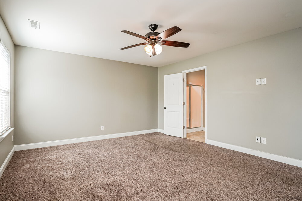 Building Photo - 168 Outwater Ridge Dr