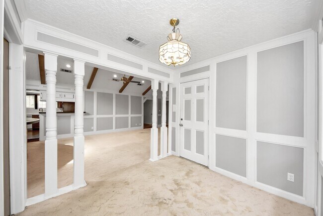Building Photo - 7510 Renmark Ln