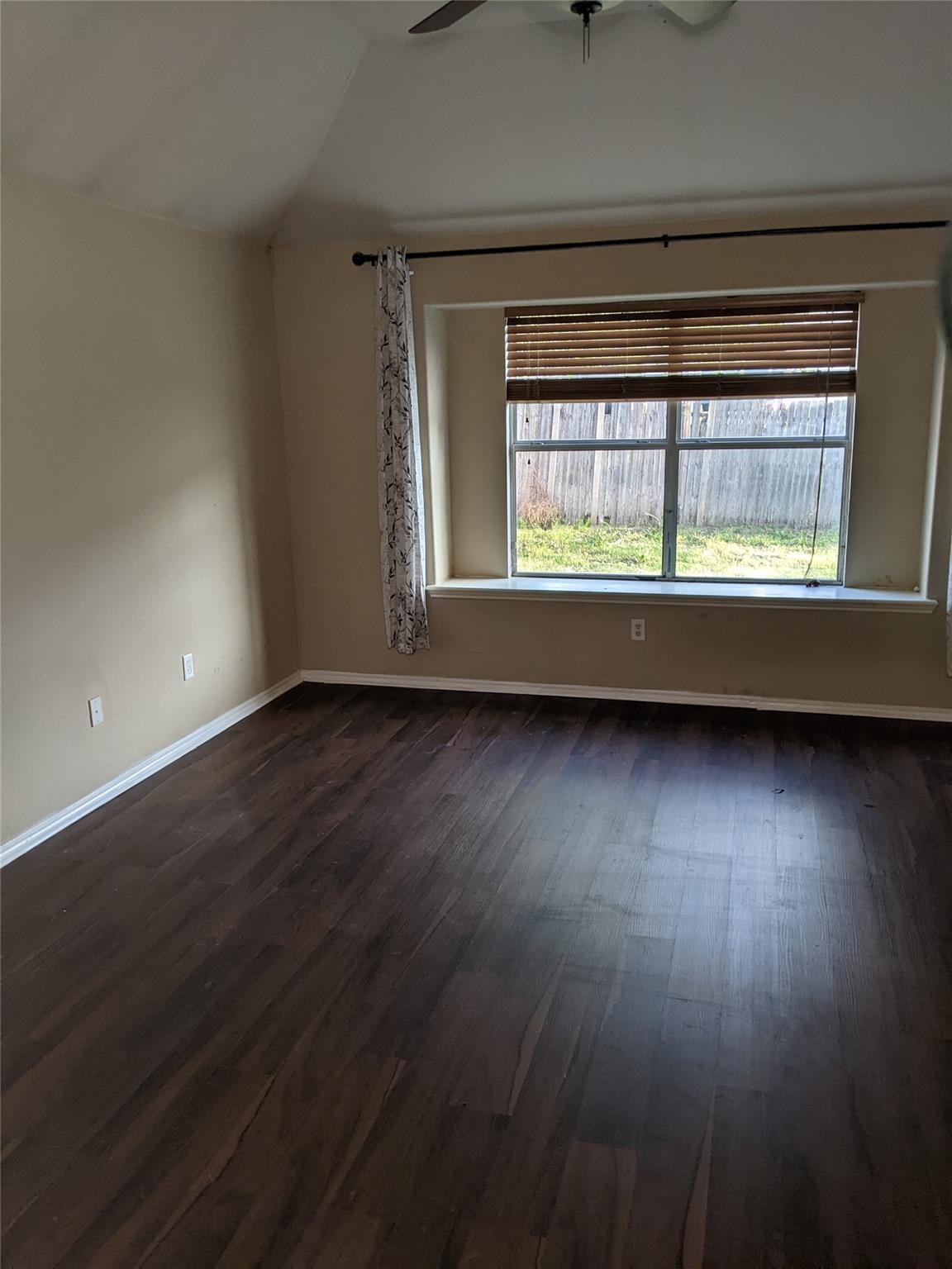 Building Photo - 5212 Westheimer Rd