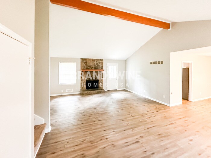 Building Photo - 1753 Lamancha Dr NW