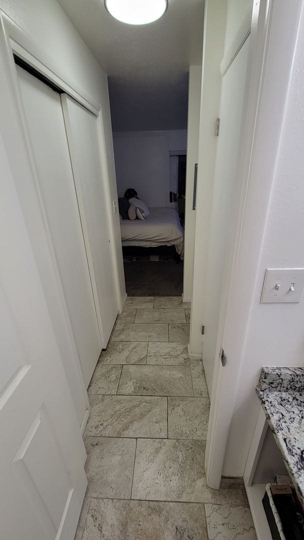 Building Photo - Studio Apartment - Available August 10th