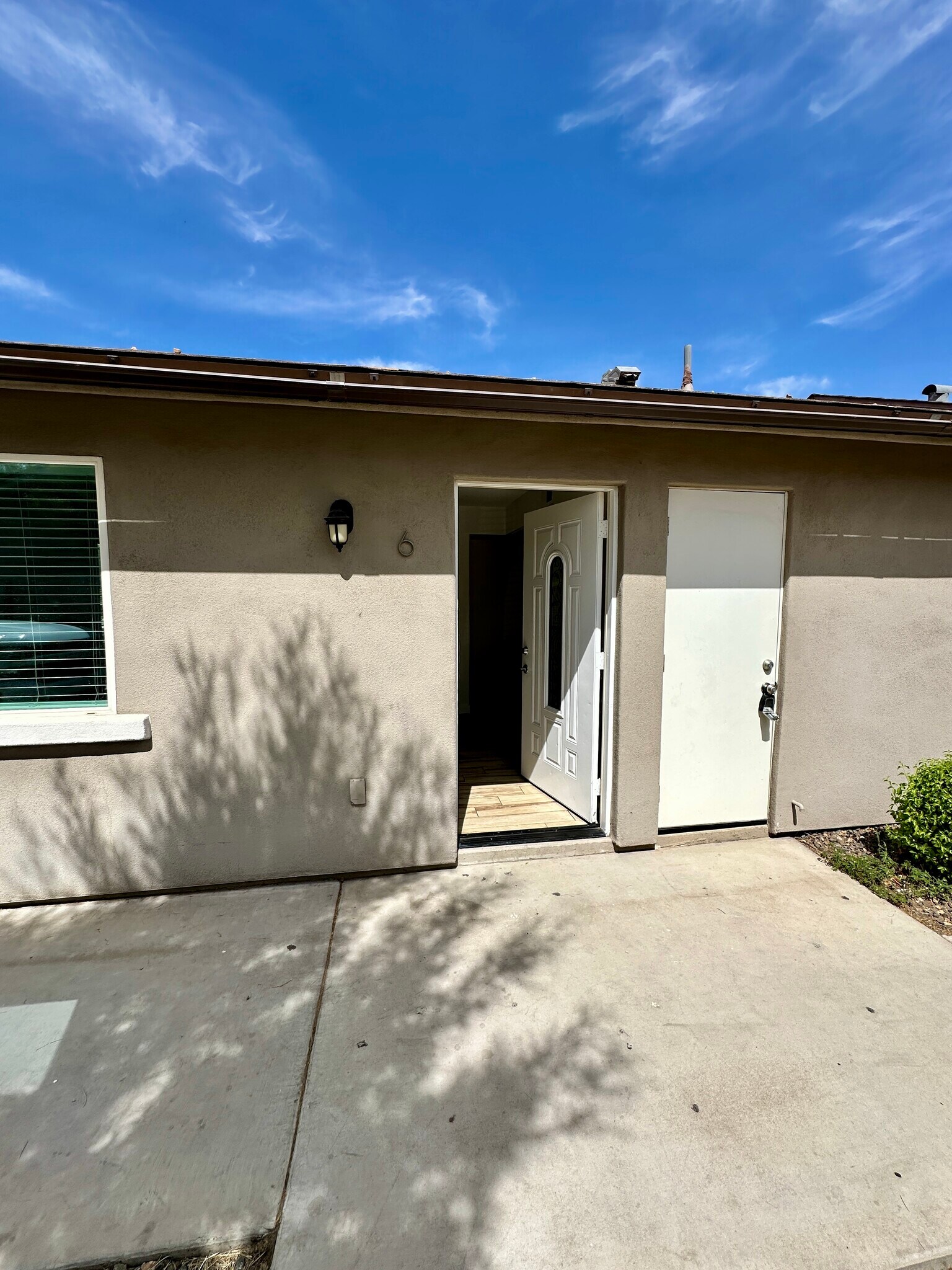 Building Photo - 2308 N 28th PL