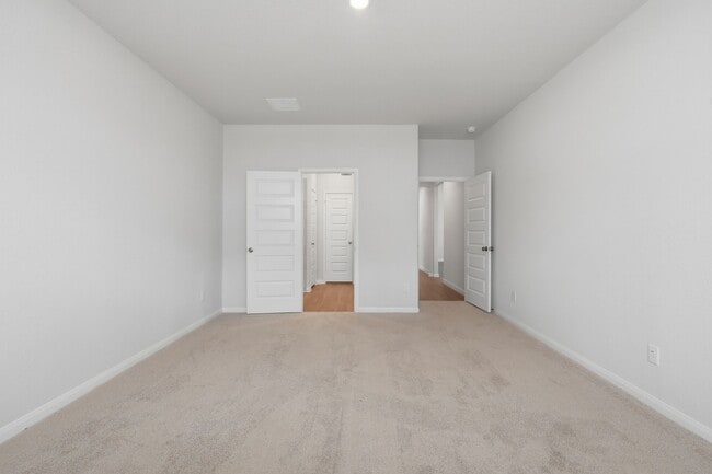 Building Photo - 2405 Bray Head Dr