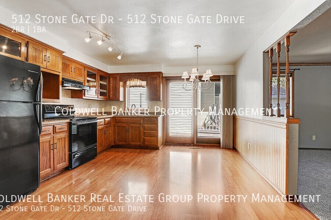 Building Photo - 512 Stonegate Dr