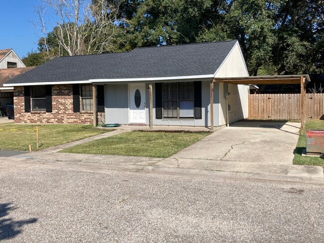 Building Photo - 106 Leopold Square