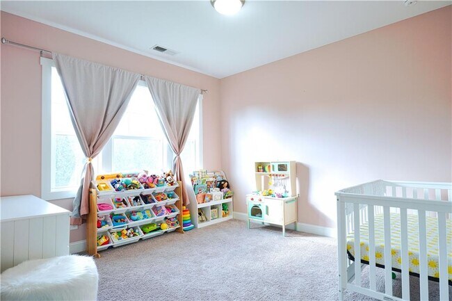 Building Photo - 6030 Richwood Cir