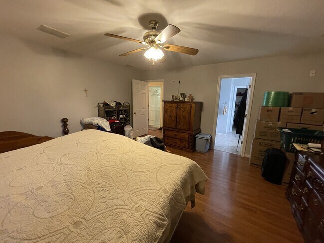Building Photo - 6108 N Willow Pond Dr