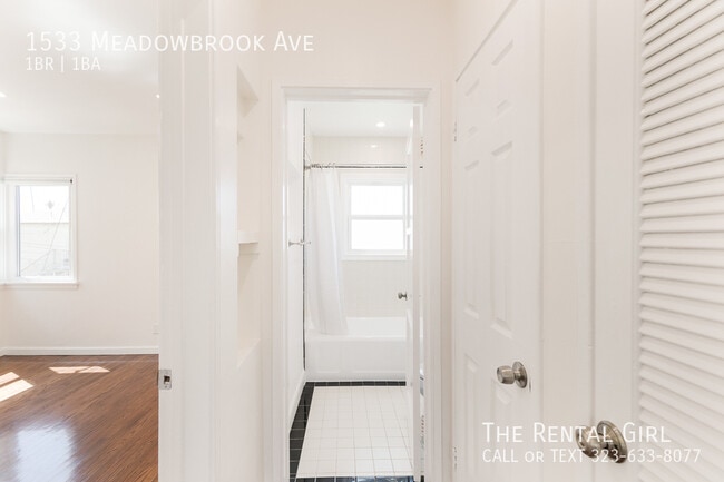 Building Photo - 1533 Meadowbrook Ave