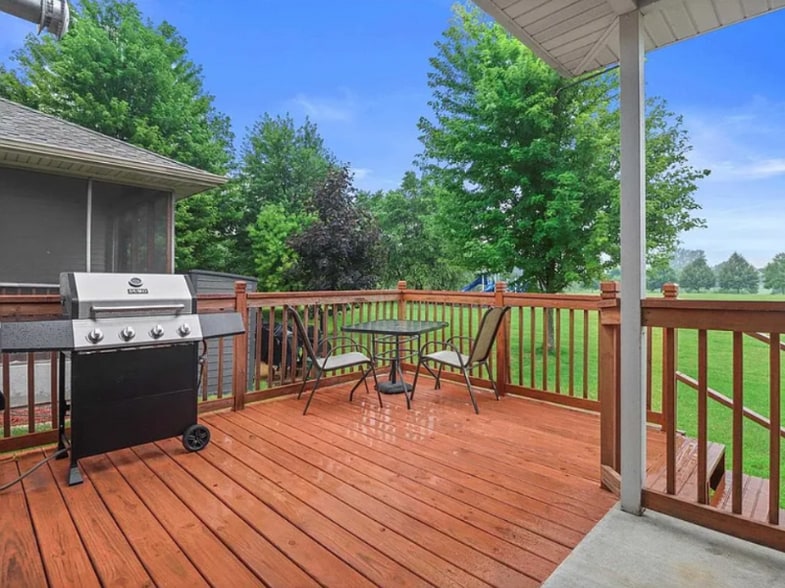 Building Photo - 562 Lexington Dr