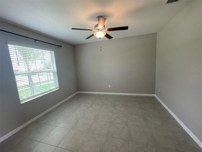 Building Photo - 10232 Bright Crystal Ave