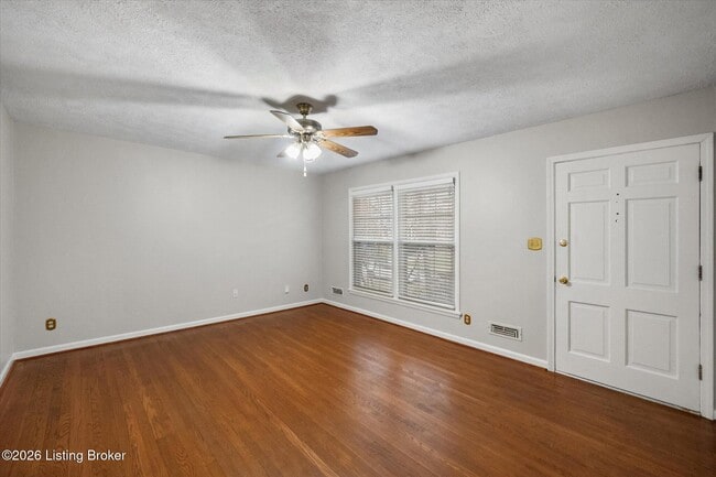 Building Photo - 9806 Mary Dell Ln