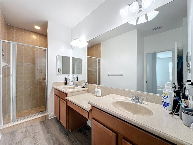 Building Photo - 2315 Upper Park Rd