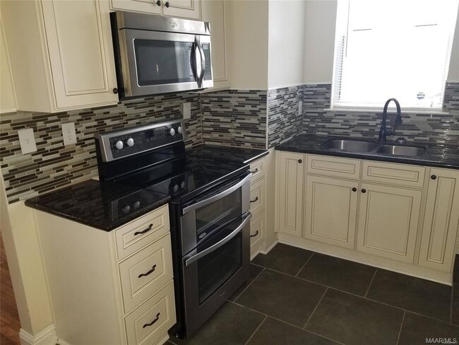 Building Photo - 301 N Capitol Pkwy