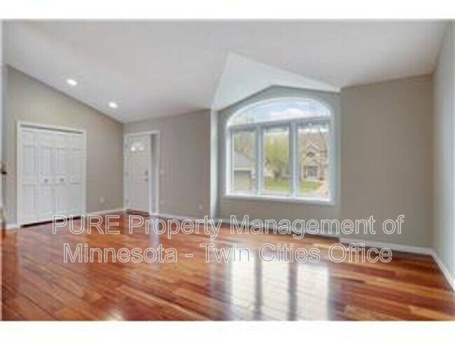 Building Photo - 9994 Dunberry Cir